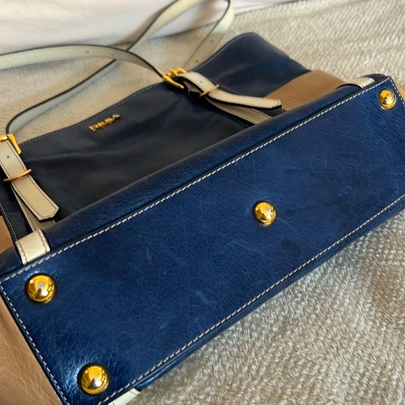 DESA 1972 Leather Colorblock Shoulder Tote - Picture 5 of 6